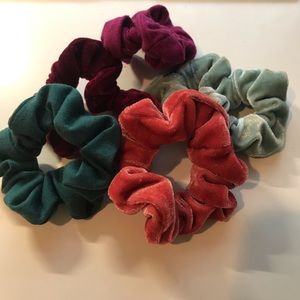FREE (with purchase) Five Scrunchies